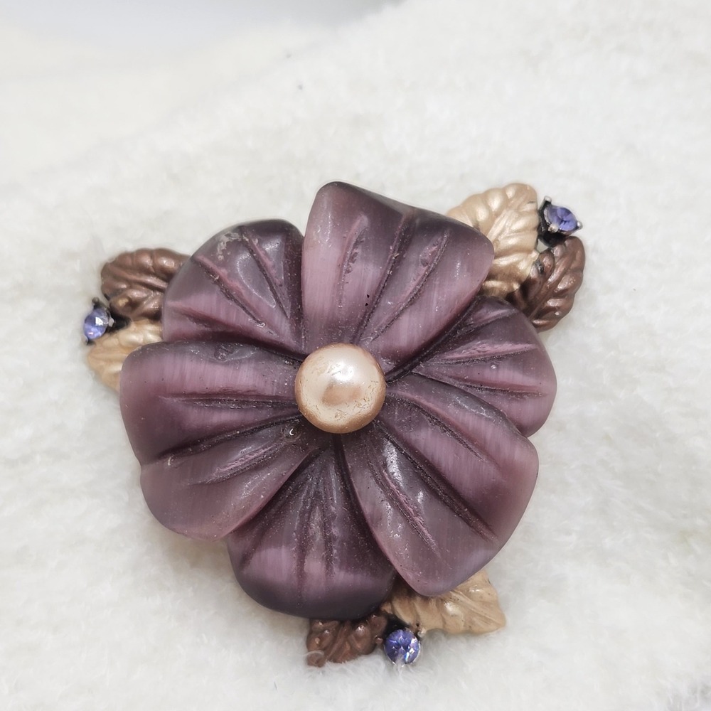 Art Glass Molded Purple‎ Flower Brooch Faux Pearl Rhinestone Victorian Revival